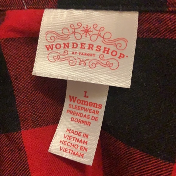 Flannel sleep shirt. - Picture 3 of 3